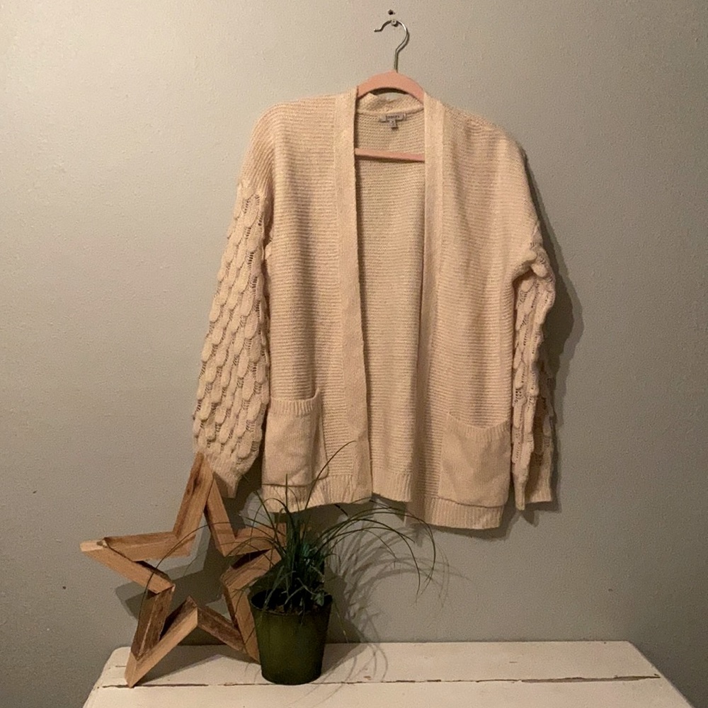 Cream Jodifl cardigan. Size M Like new
